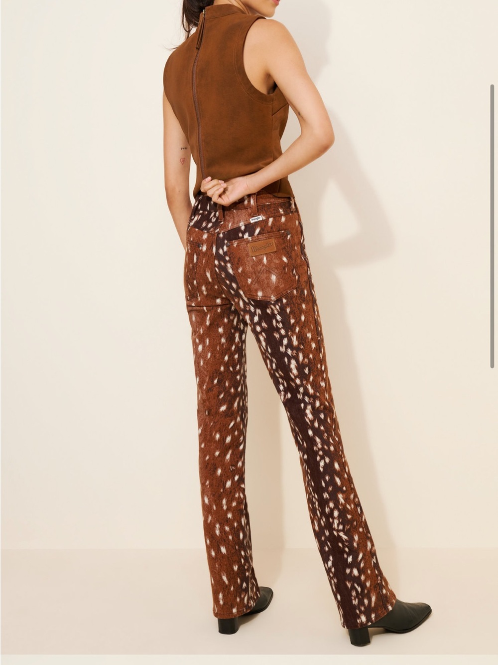 Women’s Wrangler Fawn Bootcut Jeans - Picture 3 of 3